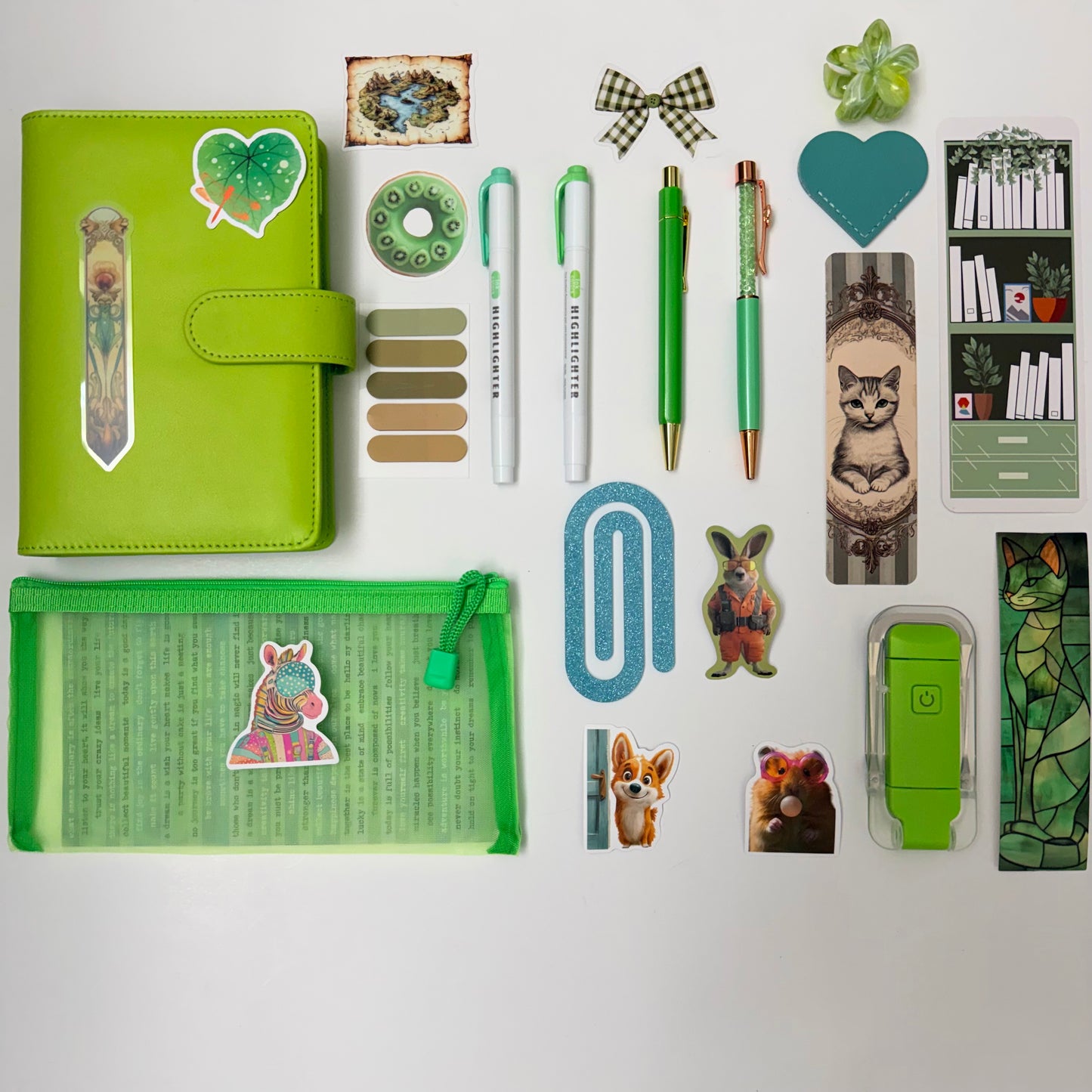 Bookish Bundle Apple💚